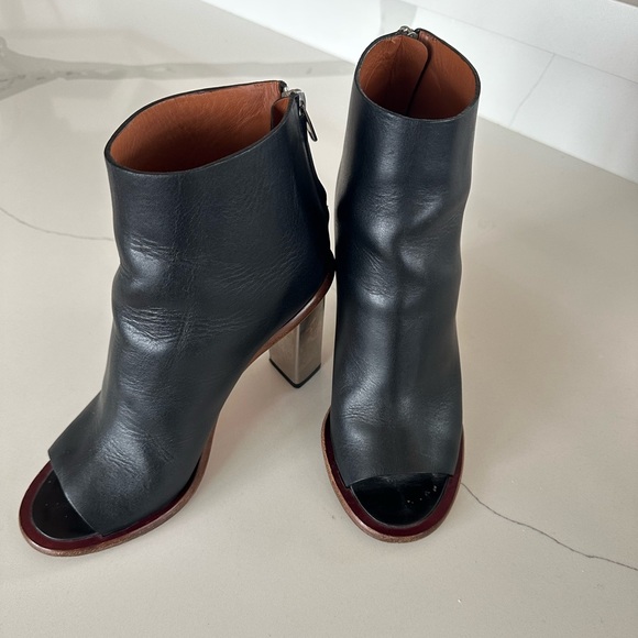 AUTH CELINE Leather Mules Sz 39.5 8/8.5 - Picture 3 of 7